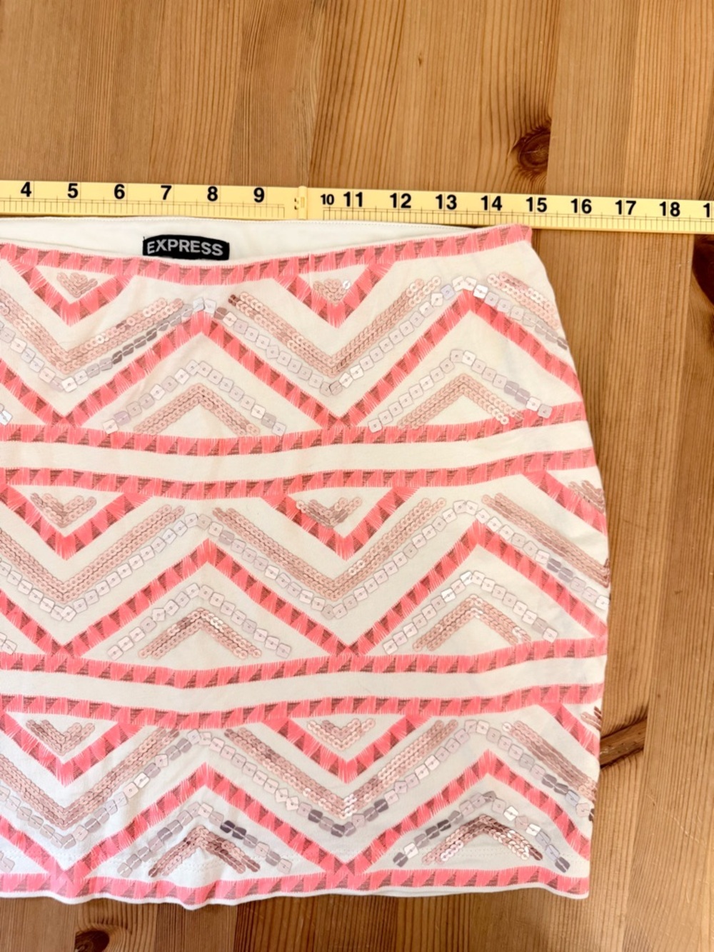 Express Sequin Mini Skirt Chevron Size Small Silver Gold Festival Geometric - Picture 6 of 7